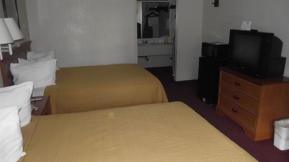 Hotel Francis St. Francisville Buitenkant foto